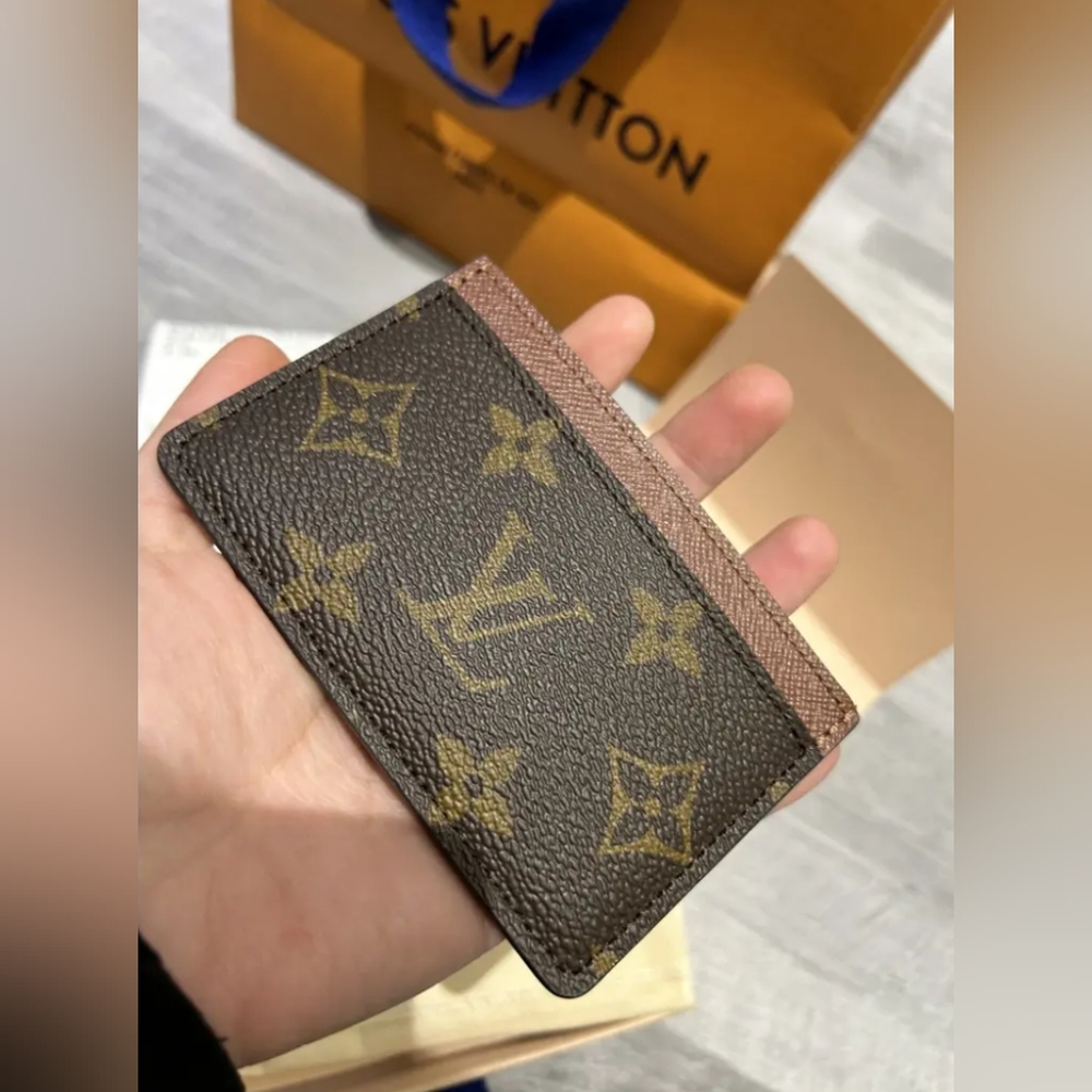 Louis Vuitton Monogram CardHolder
